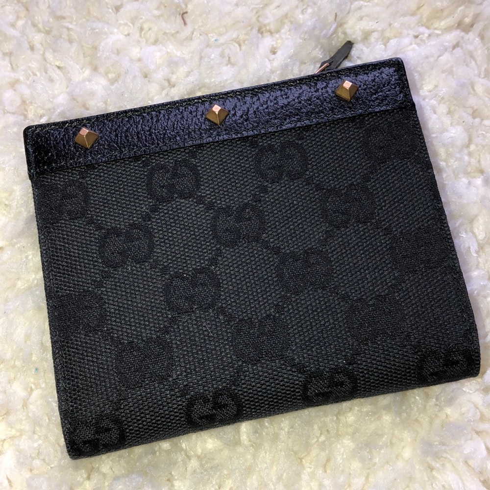 Gucci Authentic Black studded Wallet Like New